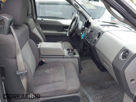 2006 Ford F-150 XLT с VIN 1FTPX14596NA08700, выставлен на аукционе IAAI как лот 42608279 с пробегом 2 160 165 миль миль и . История ставок и продаж доступна на DreamBid. Изображение 5.