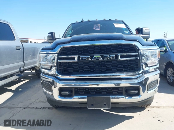 2024 Ram 2500 Tradesman with VIN 3C6UR5CL0RG264829, listed as a IAAI auction lot 41617725 with 46,483 mi miles. Bid and sale history available at carsss.com. Image 12.