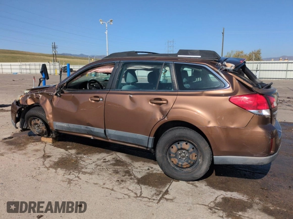 2011 Subaru Outback 2.5i z VIN 4S4BRCAC0B3428463, wystawiony jako Copart lot #52440605 z przebiegiem 78 807 mil mil oraz Nie do naprawy • Non repairable. Historia ofert i sprzedaży dostępna na DreamBid. Obrazek 2.