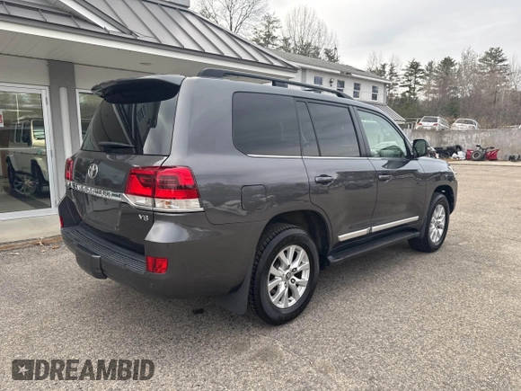 2017 Toyota Land Cruiser z VIN JTMCY7AJ5H4049172, wystawiony jako IAAI lot #41925730 z przebiegiem 204 444 mil mil oraz . Historia ofert i sprzedaży dostępna na DreamBid. Obrazek 4.