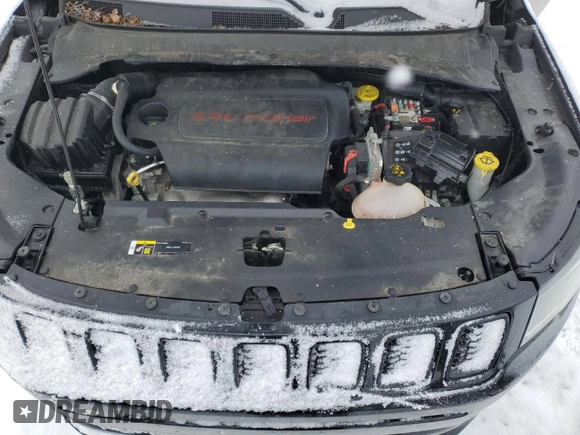 2018 Jeep Compass Latitude with VIN 3C4NJDBB0JT493661, listed as a Copart auction lot 88695545 with 89,046 mi miles and Salvage Title. Bid and sale history available at DreamBid. Image 13.