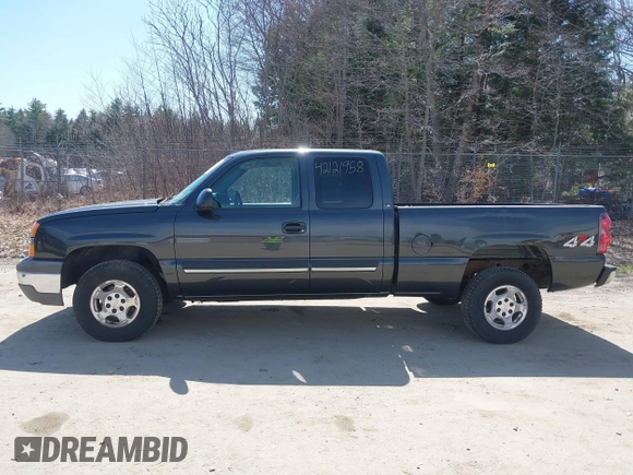 2004 Chevrolet Silverado 1500 Z71 with VIN 2GCEK19T041152888, listed as a IAAI auction lot 42121958 with 109,050 mi miles. Bid and sale history available at carsss.com. Image 12.