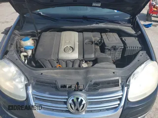 2008 Volkswagen Jetta SE with VIN 3VWRZ71K48M160894, listed as a IAAI auction lot 41982930 with 219,369 mi miles and . Bid and sale history available at DreamBid. Image 10.