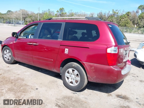 2009 Kia Sedona LX with VIN KNDMB233296307113, listed as a IAAI auction lot 41696813 with 121,722 mi miles. Bid and sale history available at carsss.com. Image 3.