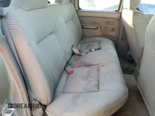 2002 Nissan Frontier SE с VIN 1N6ED27T82C361805, выставлен на аукционе Copart как лот 74923634 с пробегом 249 545 миль миль и Чистый • Clean title. История ставок и продаж доступна на DreamBid. Изображение 11.