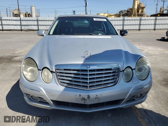 2008 Mercedes-Benz E 350 Luxury z VIN WDBUF56X08B230590, wystawiony jako Copart lot #58949345 z przebiegiem 179 449 mil mil oraz Szkoda całkowita • Salvage title. Historia ofert i sprzedaży dostępna na DreamBid. Obrazek 5.
