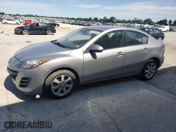 2011 Mazda 3 i Touring z VIN JM1BL1VF4B1370996, wystawiony jako Copart lot #58240445 z przebiegiem 143 634 mil mil oraz Czysty tytuł • Clean title. Historia ofert i sprzedaży dostępna na DreamBid. Obrazek 1.