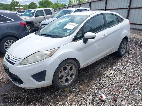 2013 Ford Fiesta S с VIN 3FADP4AJ6DM164759, выставлен на аукционе IAAI как лот 42160809 с пробегом 155 083 миль миль и . История ставок и продаж доступна на DreamBid. Изображение 2.