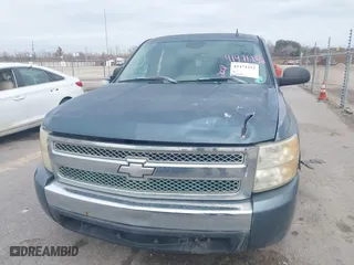 2007 Chevrolet Silverado 1500 LT w/1LT with VIN 1GCEC19J37Z506569, listed as a IAAI auction lot 41471252 with 258,178 mi miles. Bid and sale history available at carsss.com. Image 6.