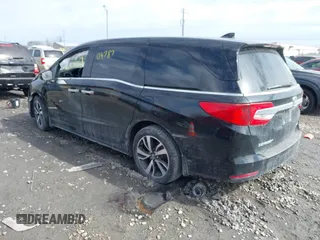 2018 Honda Odyssey Elite with VIN 5FNRL6H96JB079780, listed as a IAAI auction lot 41804787 with 62,861 mi miles. Bid and sale history available at carsss.com. Image 3.