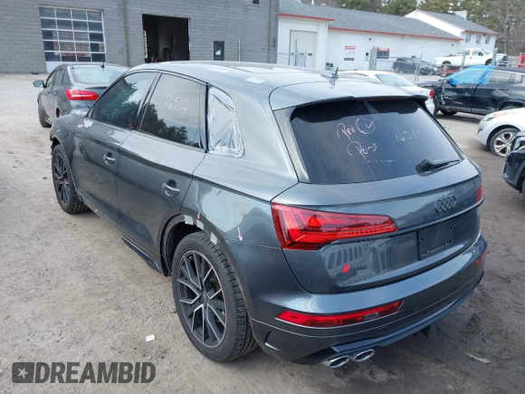 2021 Audi SQ5 Premium Plus with VIN WA1B4AFY7M2011453, listed as a IAAI auction lot 41768561 with 45,596 mi miles. Bid and sale history available at carsss.com. Image 3.