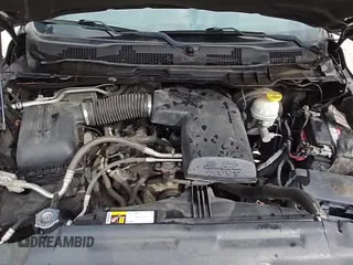 2018 Ram 1500 Express z VIN 1C6RR7KG6JS314331, wystawiony jako Copart lot #83971135 z przebiegiem 140 799 mil mil oraz Czysty tytuł • Clean title. Historia ofert i sprzedaży dostępna na DreamBid. Obrazek 13.