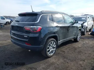 2024 Jeep Compass Latitude Lux with VIN 3C4NJDFN0RT140417, listed as a IAAI auction lot 41657031 with 4,449 mi miles and . Bid and sale history available at DreamBid. Image 4.