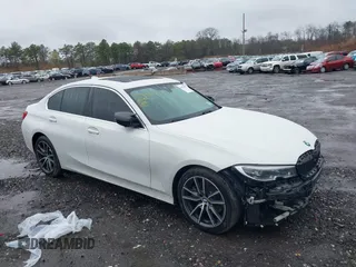 2020 BMW 3 Series 330i xDrive with VIN 3MW5R7J09L8B43636, listed as a IAAI auction lot 41924983 with 45,220 mi miles and . Bid and sale history available at DreamBid. Image 13.