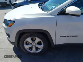 2019 Jeep Compass Latitude z VIN 3C4NJCBB4KT616437, wystawiony jako IAAI lot #42049491 z przebiegiem 42 495 mil mil oraz . Historia ofert i sprzedaży dostępna na DreamBid. Obrazek 12.