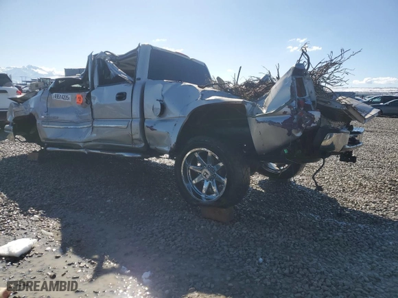 2006 Chevrolet Silverado 2500HD LT1 with VIN 1GCHK23D66F186303, listed as a Copart auction lot 49514205 with 0 mi miles and Non Repairable. Bid and sale history available at carsss.com. Image 2.