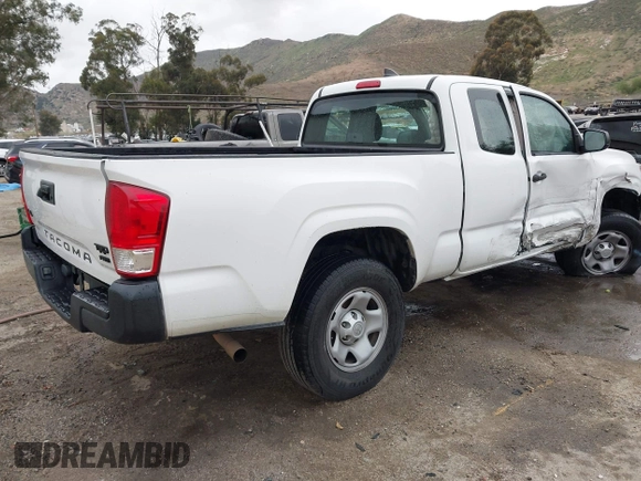 2017 Toyota Tacoma SR z VIN 5TFRX5GN5HX078049, wystawiony jako IAAI lot #42063533 z przebiegiem 256 585 mil mil oraz . Historia ofert i sprzedaży dostępna na DreamBid. Obrazek 4.