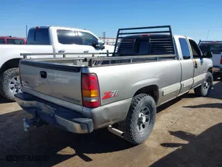 1999 Chevrolet Silverado 1500 LS with VIN 1GCEK19T2XE200376, listed as a IAAI auction lot 41663232 with 239,252 mi miles. Bid and sale history available at carsss.com. Image 4.
