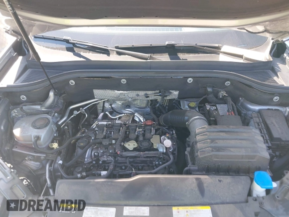 2024 Volkswagen Atlas SE with VIN 1V2HR2CA9RC531636, listed as a IAAI auction lot 42757784 with 40,257 mi miles and . Bid and sale history available at DreamBid. Image 10.