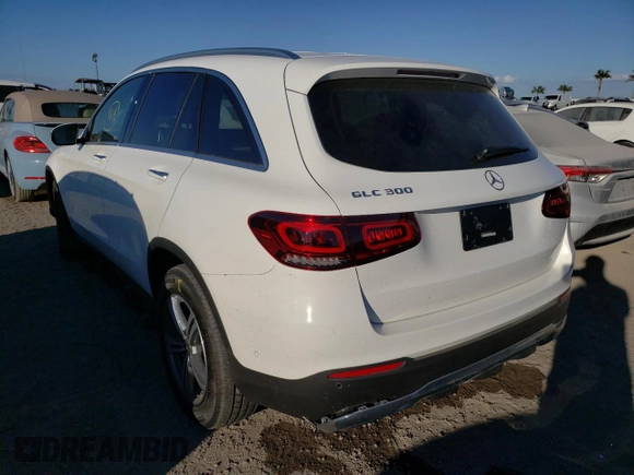 2022 Mercedes-Benz GLC with VIN W1N0G8DBXNG084454, listed as a Copart auction lot 63196872 with 0 mi miles. Bid and sale history available at carsss.com. Image 3.