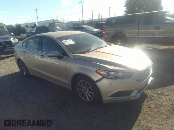 2017 Ford Fusion SE with VIN 3FA6P0HD9HR249590, listed as a IAAI auction lot 40561452 with 161,198 mi miles. Bid and sale history available at carsss.com. Image 1.