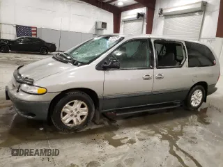 1996 Dodge Caravan LE with VIN 1B4GP54L7TB361937, listed as a Copart auction lot 71636564 with 186,812 mi miles and Salvage Title. Bid and sale history available at carsss.com. Image 1.
