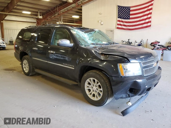 2011 Chevrolet Suburban LTZ with VIN 1GNSKKE37BR229637, listed as a Copart auction lot 64815584 with 204,210 mi miles and Non Repairable. Bid and sale history available at carsss.com. Image 4.
