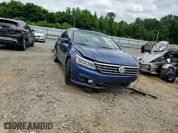 2016 Volkswagen Passat SEL Premium z VIN 1VWCS7A32GC022287, wystawiony jako Copart lot #57116525 z przebiegiem 71 309 mil mil oraz Szkoda całkowita • Salvage title. Historia ofert i sprzedaży dostępna na DreamBid. Obrazek 13.
