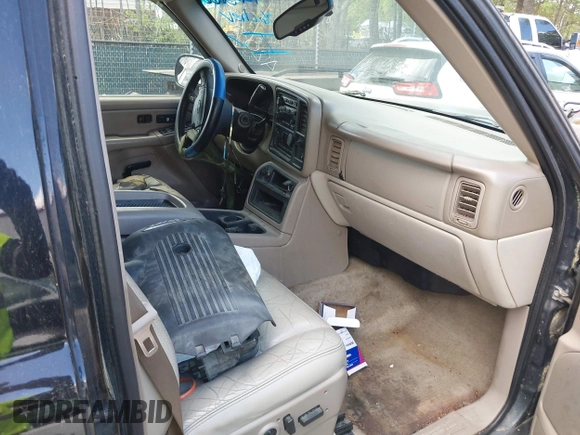 2006 Chevrolet Tahoe Z71 z VIN 1GNEK13Z26R123536, wystawiony jako IAAI lot #42036662 z przebiegiem 299 284 mil mil oraz . Historia ofert i sprzedaży dostępna na DreamBid. Obrazek 5.