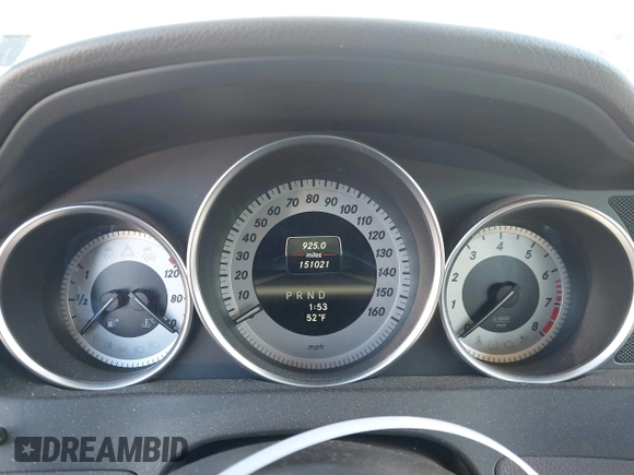2013 Mercedes-Benz C 300 Sport z VIN WDDGF8AB1DR270633, wystawiony jako IAAI lot #41327883 z przebiegiem 151 021 mil mil oraz . Historia ofert i sprzedaży dostępna na DreamBid. Obrazek 7.
