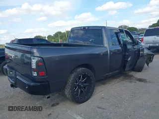 2019 Ram 1500 Classic Tradesman with VIN 1C6RR6FT0KS733813, listed as a IAAI auction lot 41618317 with 46,597 mi miles. Bid and sale history available at carsss.com. Image 4.