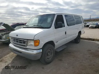 2006 Ford Econoline Passenger XL with VIN 1FBSS31L06DB13059, listed as a Copart auction lot 44926645 with 298,894 mi miles and Salvage Title. Bid and sale history available at carsss.com. Image 1.