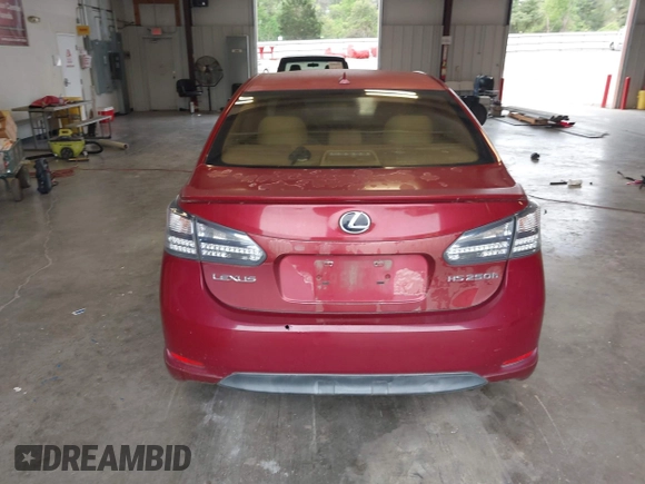 2010 Lexus HS 250h z VIN JTHBB1BAXA2005211, wystawiony jako IAAI lot #41884955 z przebiegiem 214 578 mil mil oraz . Historia ofert i sprzedaży dostępna na DreamBid. Obrazek 17.