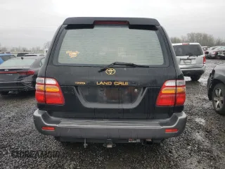 1998 Toyota Land Cruiser with VIN JT3HT05J7W0009769, listed as a Copart auction lot 44949375 with 261,756 mi miles and Salvage Title. Bid and sale history available at carsss.com. Image 6.