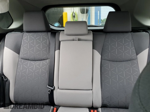 2022 Toyota RAV4 Hybrid XLE z VIN 4T3RWRFVXNU050291, wystawiony jako Copart lot #59721295 z przebiegiem 83 752 mil mil oraz Szkoda całkowita • Salvage title. Historia ofert i sprzedaży dostępna na DreamBid. Obrazek 10.