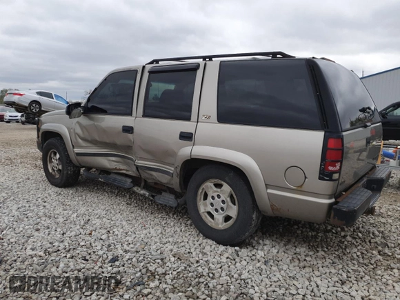 2000 Chevrolet Tahoe Z71 with VIN 1GNEK13R1YR116418, listed as a Copart auction lot 50961645 with 239,452 mi miles and Salvage title. Bid and sale history available at DreamBid. Image 2.