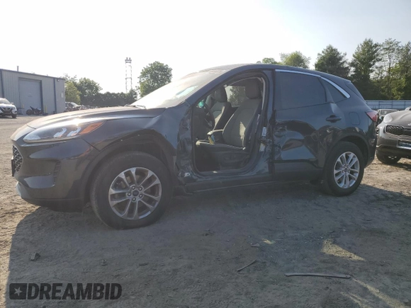 2022 Ford Escape SE z VIN 1FMCU0G64NUB51771, wystawiony jako Copart lot #58930225 z przebiegiem 8 235 mil mil oraz Szkoda całkowita • Salvage title. Historia ofert i sprzedaży dostępna na DreamBid. Obrazek 1.