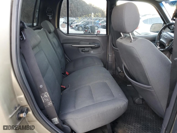 2001 Ford Explorer Sport Trac with VIN 1FMZU77E81UA92440, listed as a Copart auction lot 85154934 with 303,555 mi miles and Clean Title. Bid and sale history available at carsss.com. Image 10.
