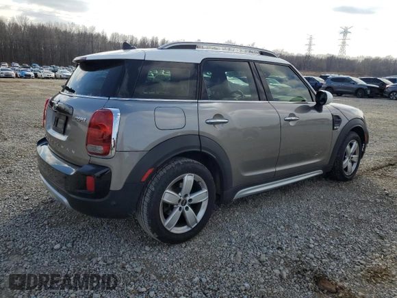 2017 MINI Countryman Cooper z VIN WMZYV5C38H3E02370, wystawiony jako Copart lot #45414525 z przebiegiem 84 493 mil mil oraz Czysty tytuł • Clean title. Historia ofert i sprzedaży dostępna na DreamBid. Obrazek 3.
