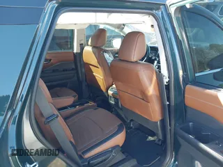 2024 Nissan Pathfinder Platinum z VIN 5N1DR3DH1RC223387, wystawiony jako IAAI lot #41600939 z przebiegiem 34 441 mil mil oraz . Historia ofert i sprzedaży dostępna na DreamBid. Obrazek 8.