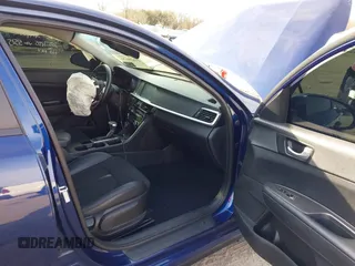 2019 Kia Optima LX with VIN 5XXGT4L38KG365515, listed as a IAAI auction lot 41829120 with 86,510 mi miles. Bid and sale history available at carsss.com. Image 5.