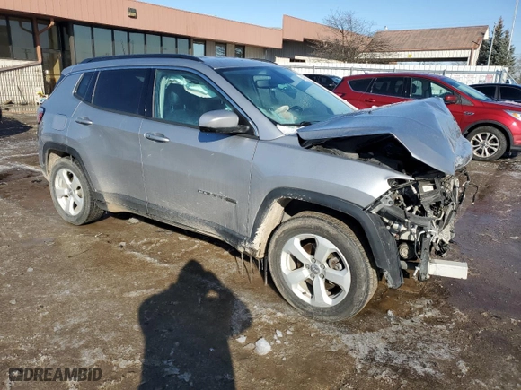 2018 Jeep Compass Latitude with VIN 3C4NJCBB0JT467751, listed as a Copart auction lot 44559865 with 186,205 mi miles and Clean Title. Bid and sale history available at carsss.com. Image 4.
