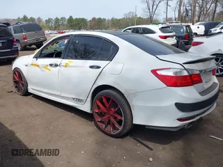 2016 Honda Accord Sport z VIN 1HGCR2F50GA213439, wystawiony jako IAAI lot #42081539 z przebiegiem 82 937 mil mil oraz . Historia ofert i sprzedaży dostępna na DreamBid. Obrazek 14.