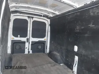 2023 Ford Transit Cargo с VIN 1FTBR1C86PKB70724, выставлен на аукционе IAAI как лот 42234731 с пробегом 30 264 миль миль и . История ставок и продаж доступна на DreamBid. Изображение 8.