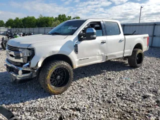 2017 Ford F-250 Lariat z VIN 1FT7W2BT7HEE62294, wystawiony jako Copart lot #57837395 z przebiegiem 150 127 mil mil oraz Szkoda całkowita • Salvage title. Historia ofert i sprzedaży dostępna na DreamBid. Obrazek 1.