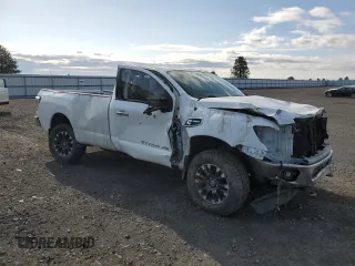 2017 Nissan Titan with VIN 1N6BA1RP7HN536578, listed as a Copart auction lot 53859555 with 39,271 mi miles and Salvage title. Bid and sale history available at DreamBid. Image 4.