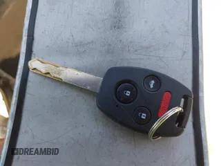 2006 Honda Accord EX-L с VIN 1HGCM56866A020771, выставлен на аукционе IAAI как лот 42416494 с пробегом 274 624 миль миль и . История ставок и продаж доступна на DreamBid. Изображение 11.