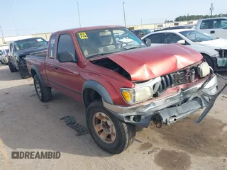 2002 Toyota Tacoma PreRunner z VIN 5TESN92N52Z038169, wystawiony jako IAAI lot #41581504 z przebiegiem 223 618 mil mil oraz . Historia ofert i sprzedaży dostępna na DreamBid. Obrazek 1.