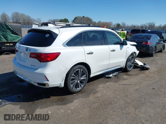 2020 Acura MDX Sport Hybrid w/Technology Pkg with VIN 5J8YD7H58LL000333, listed as a IAAI auction lot 41817961 with 59,463 mi miles. Bid and sale history available at carsss.com. Image 4.