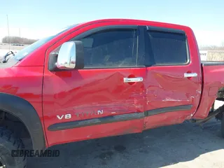 2007 Nissan Titan LE with VIN 1N6BA07B37N234320, listed as a IAAI auction lot 41912632 with 186,035 mi miles. Bid and sale history available at carsss.com. Image 6.